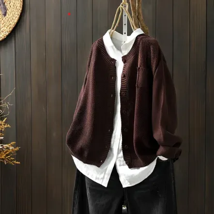 Amelia I Modern Retro-Chic Cardigan