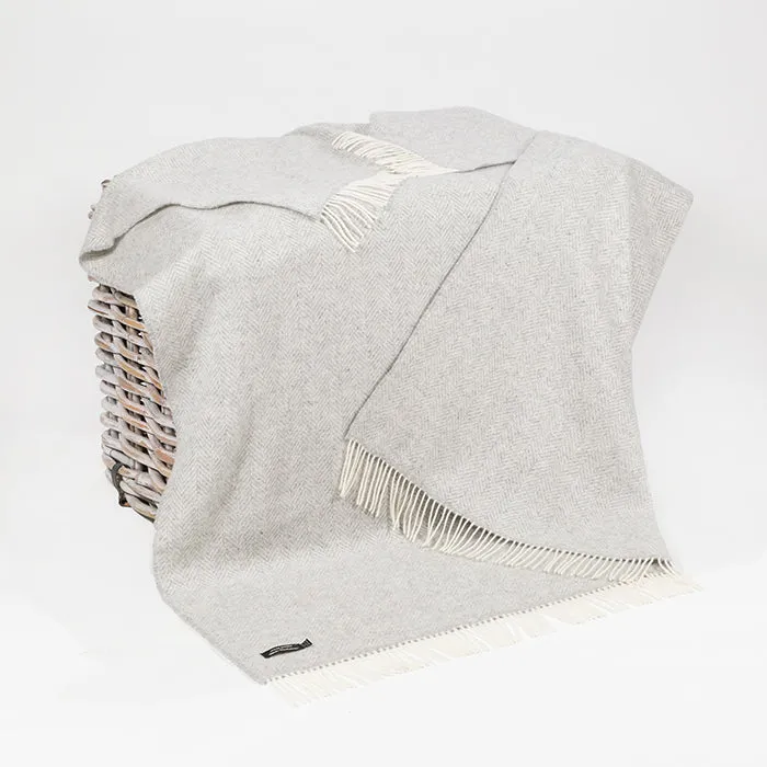 John Hanly Oversized Cashmere Throw - Pale Grey