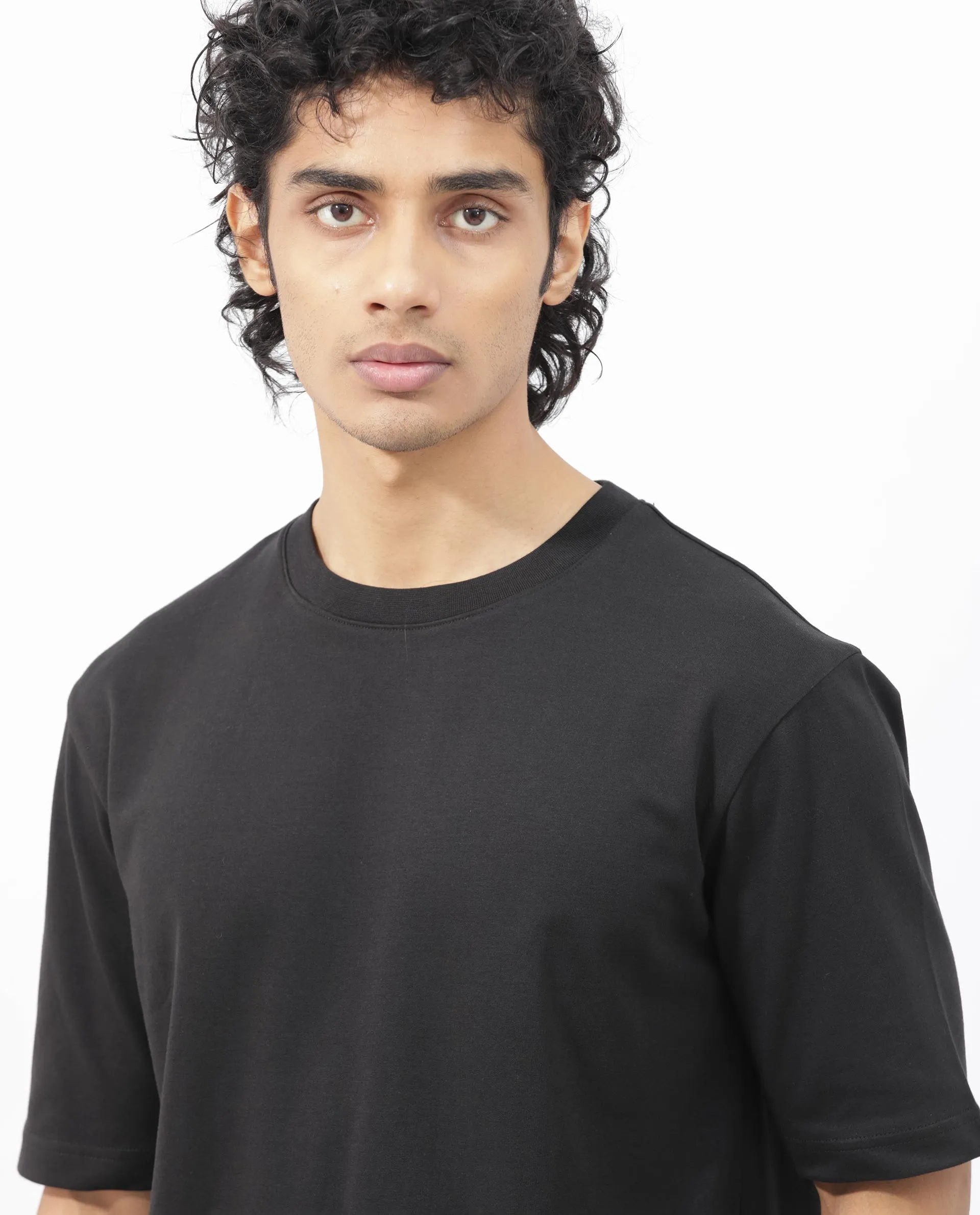 Rare Rabbit Men's Qlo Black Cotton Polyester Fabric Short Sleeve Crew Neck Oversized Fit Solid T-Shirt