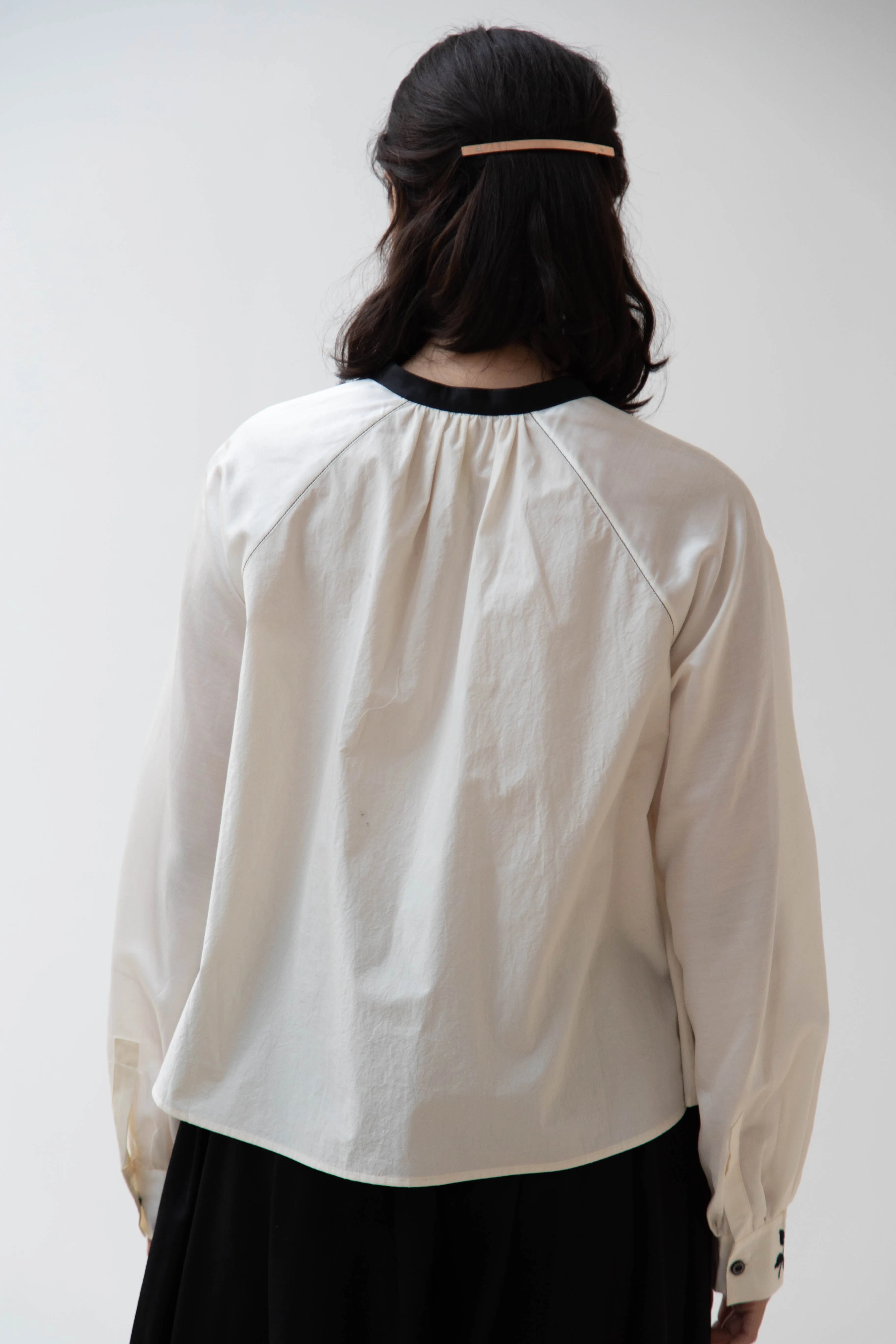 Renli Su | Embroidered Blouse in Rice White