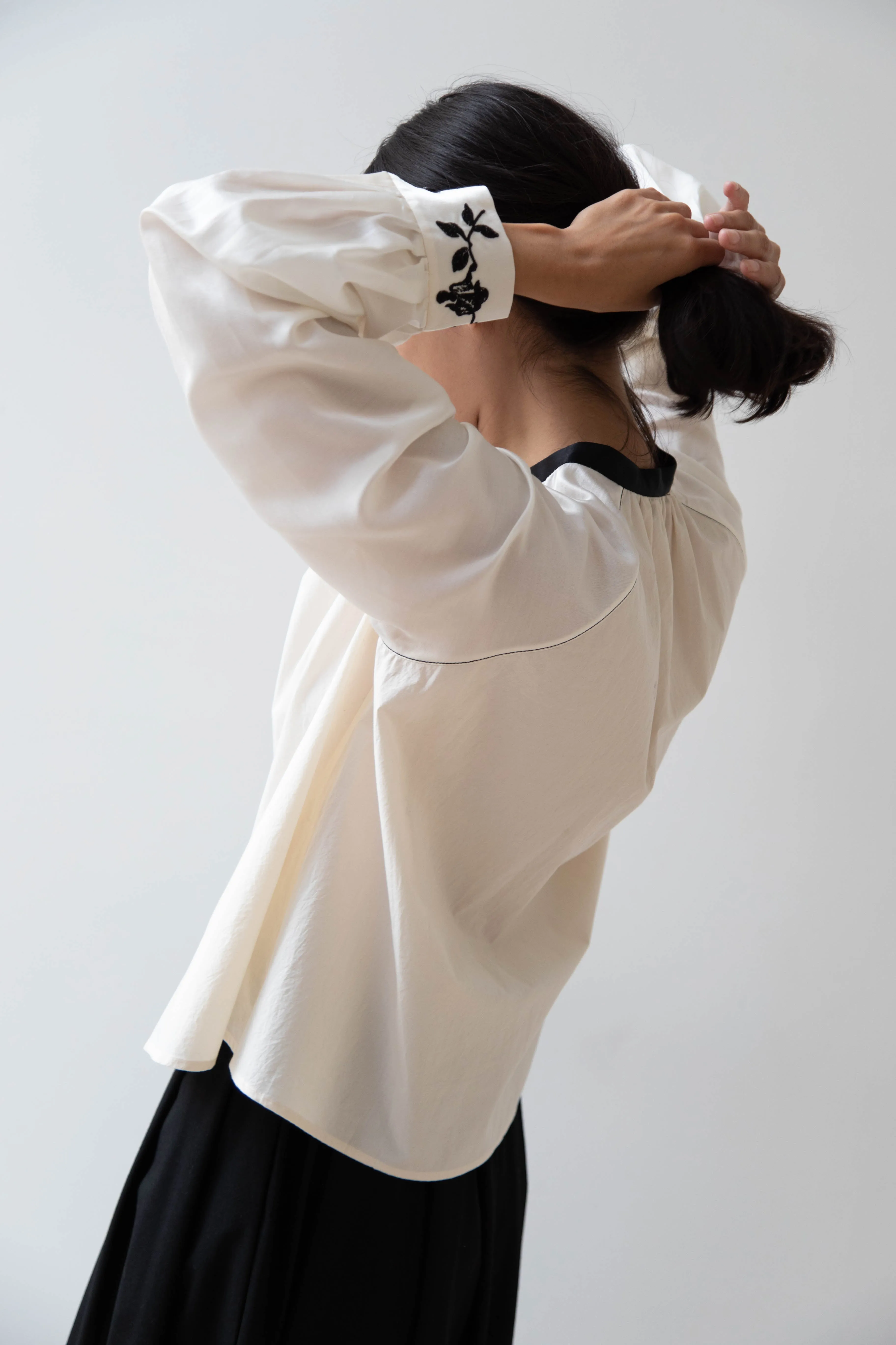 Renli Su | Embroidered Blouse in Rice White