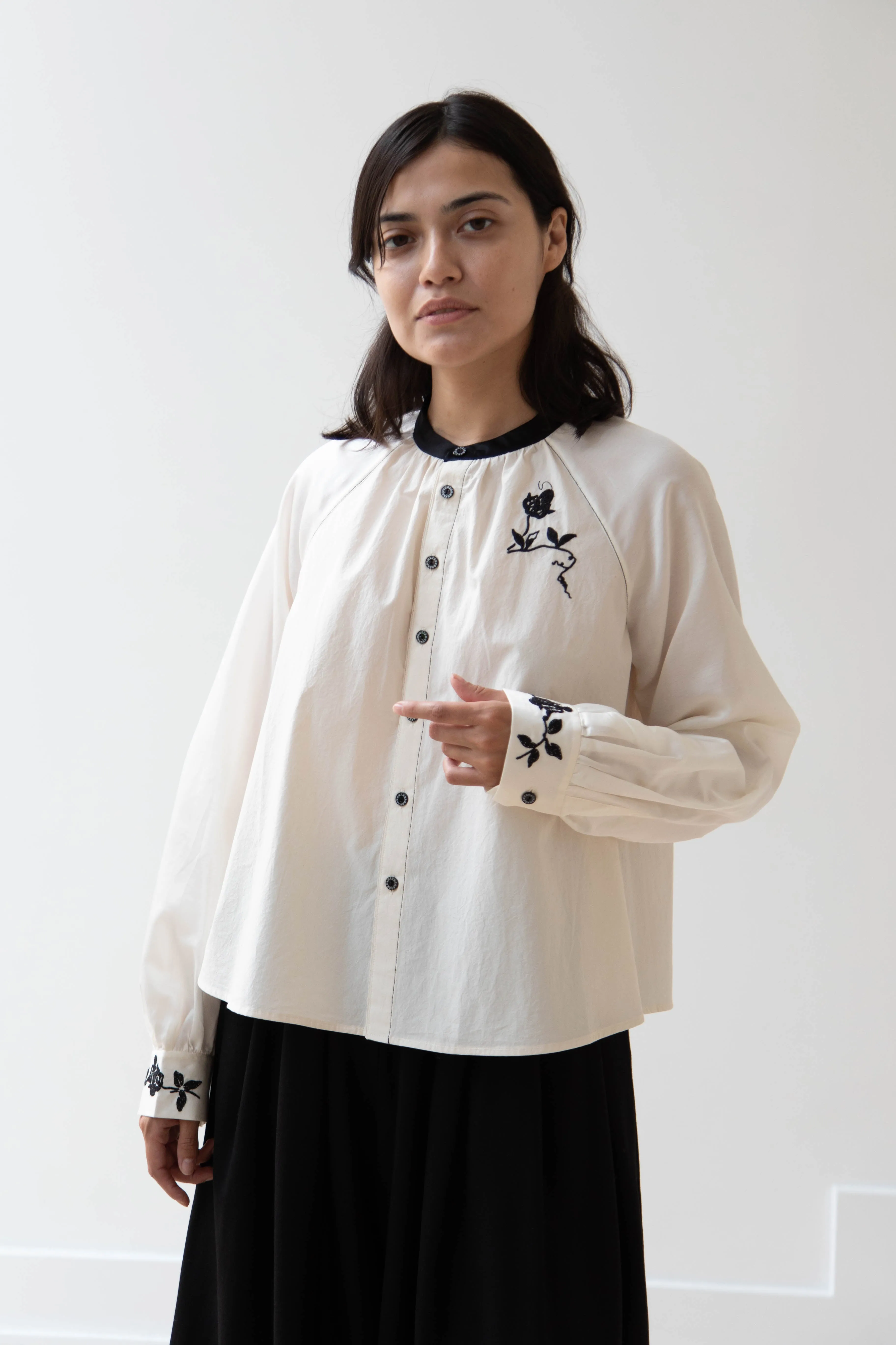 Renli Su | Embroidered Blouse in Rice White
