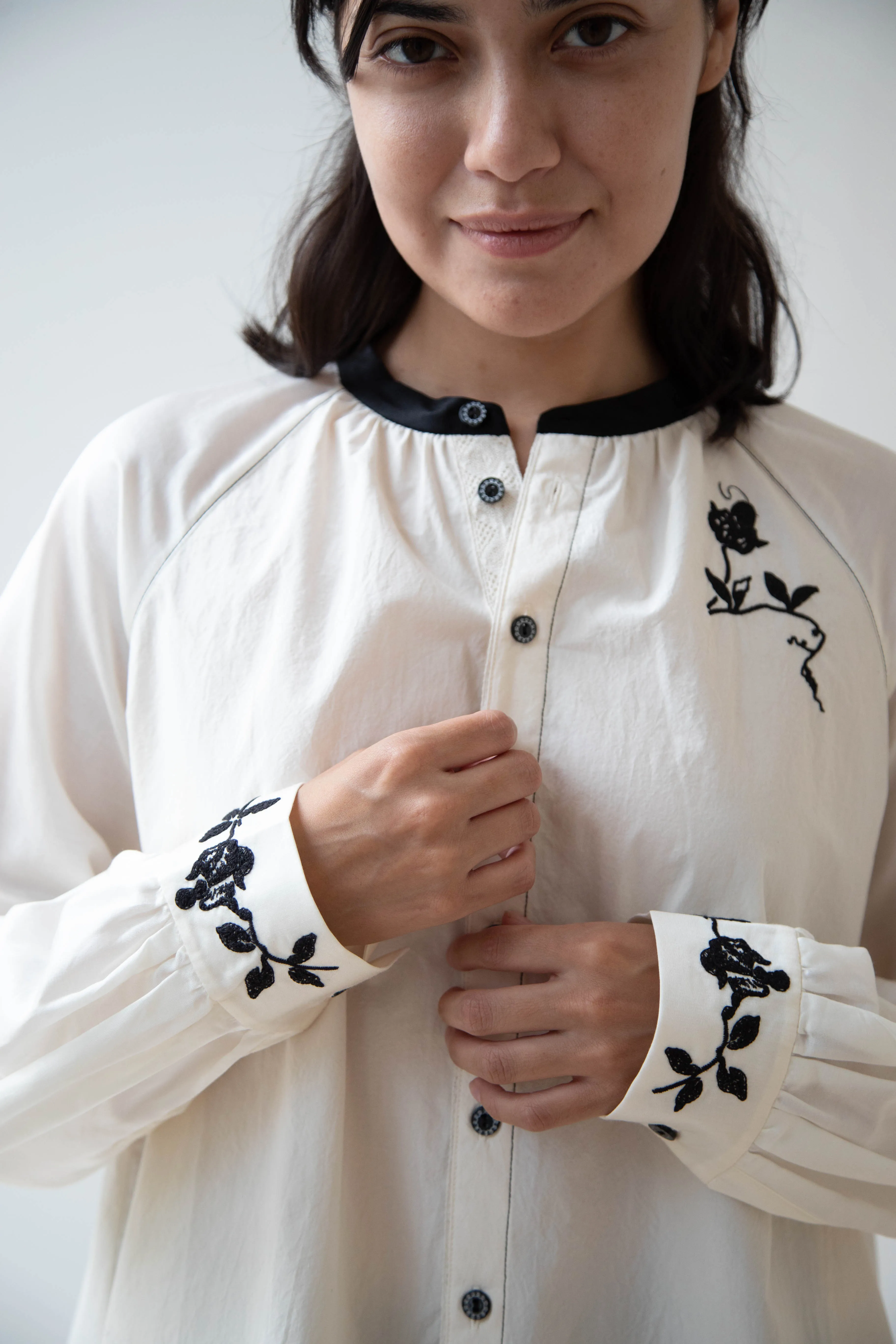 Renli Su | Embroidered Blouse in Rice White