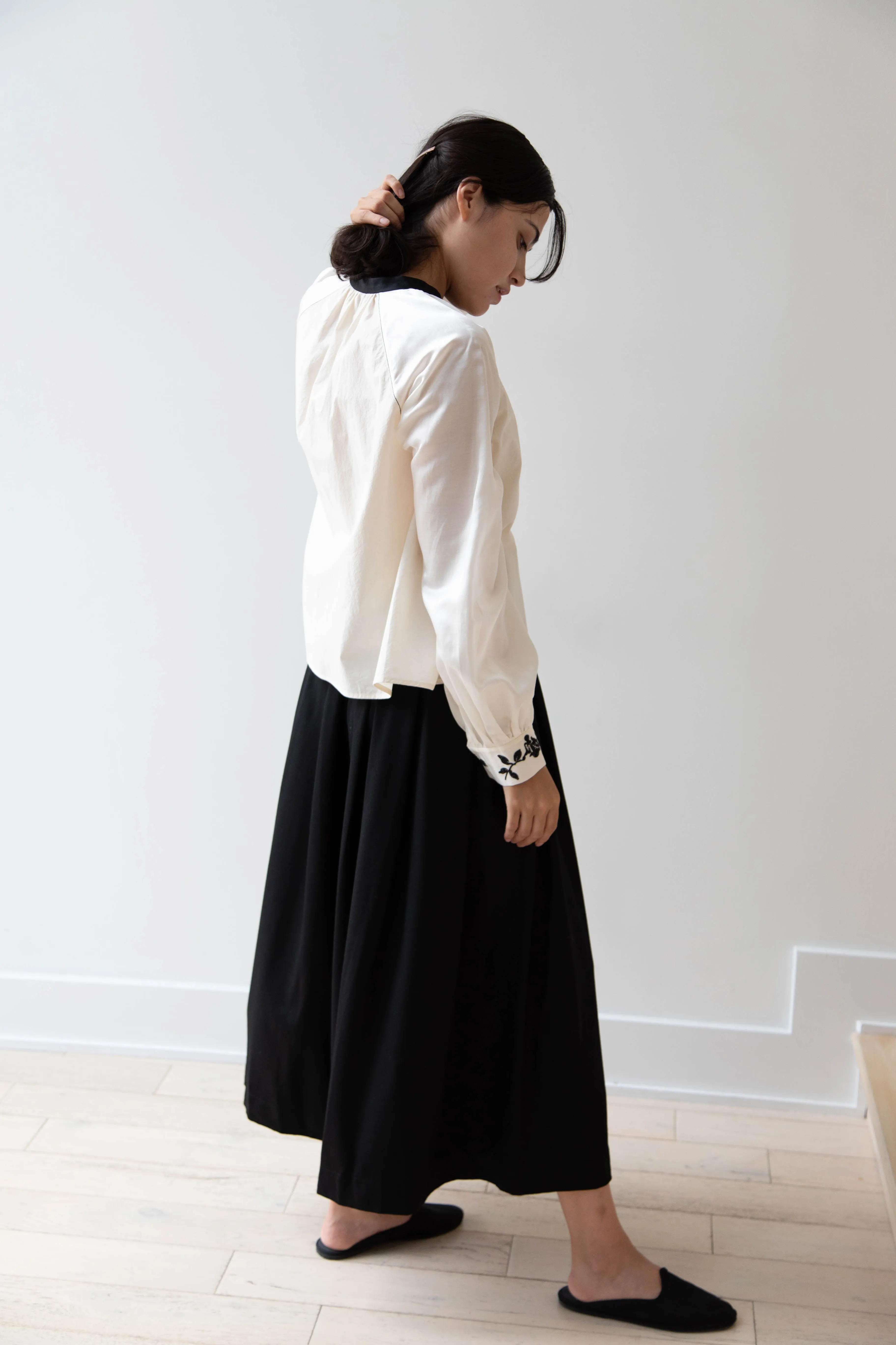 Renli Su | Embroidered Blouse in Rice White