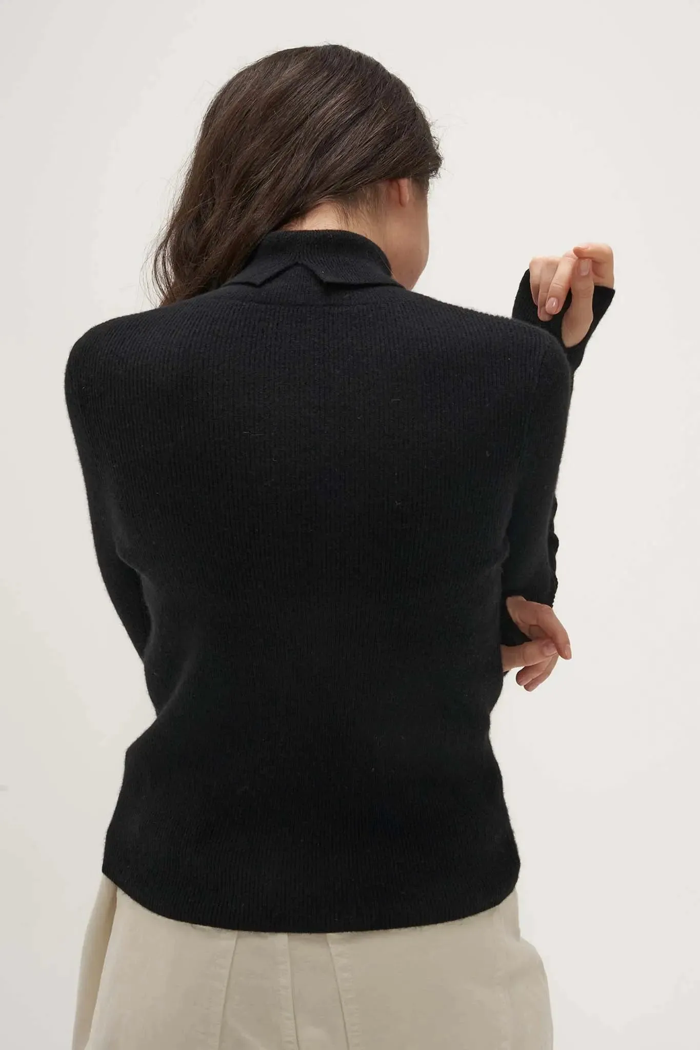 Slim Turtleneck Cashmere Sweater with Thumb Holes
