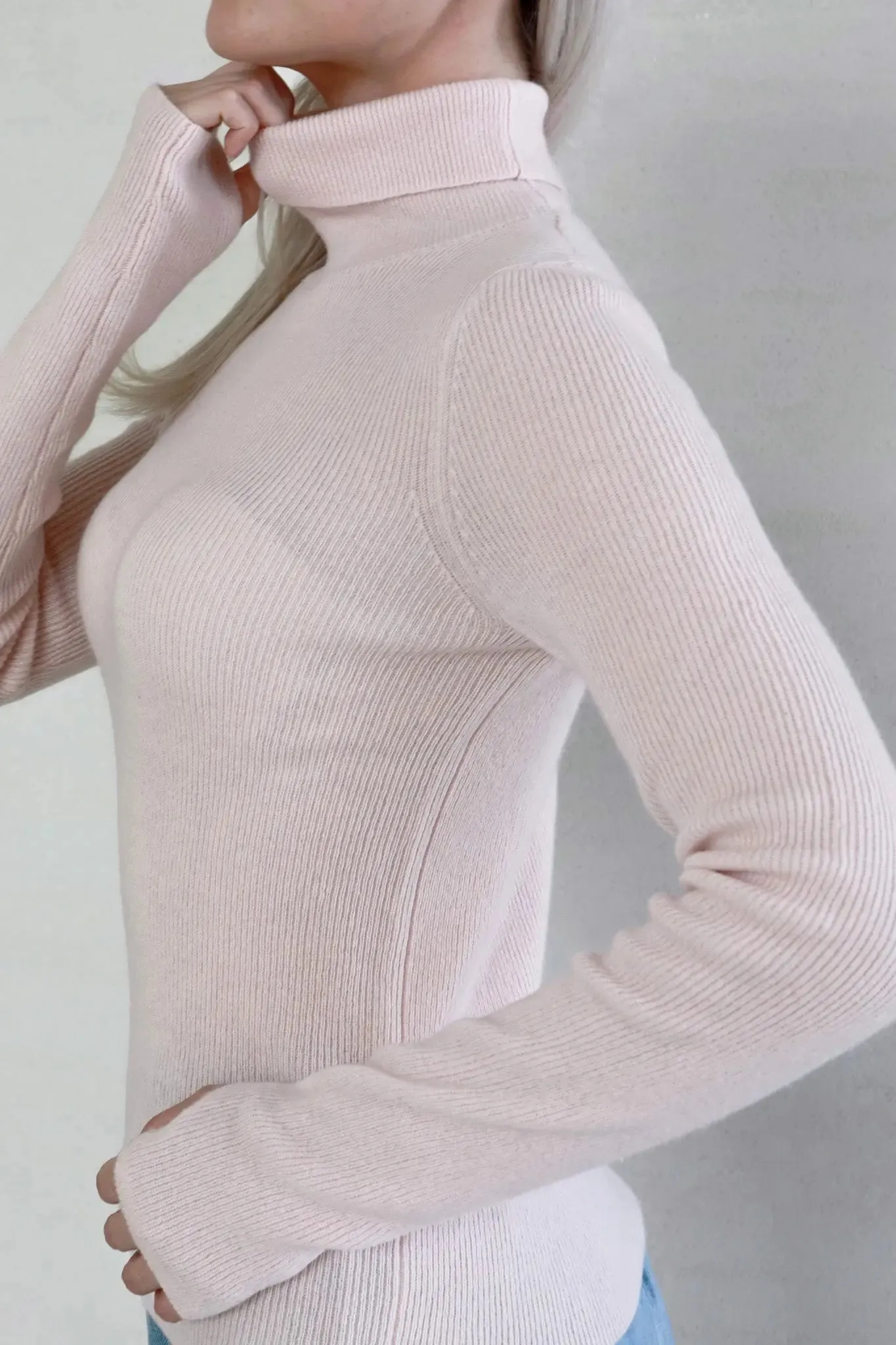 Slim Turtleneck Cashmere Sweater with Thumb Holes