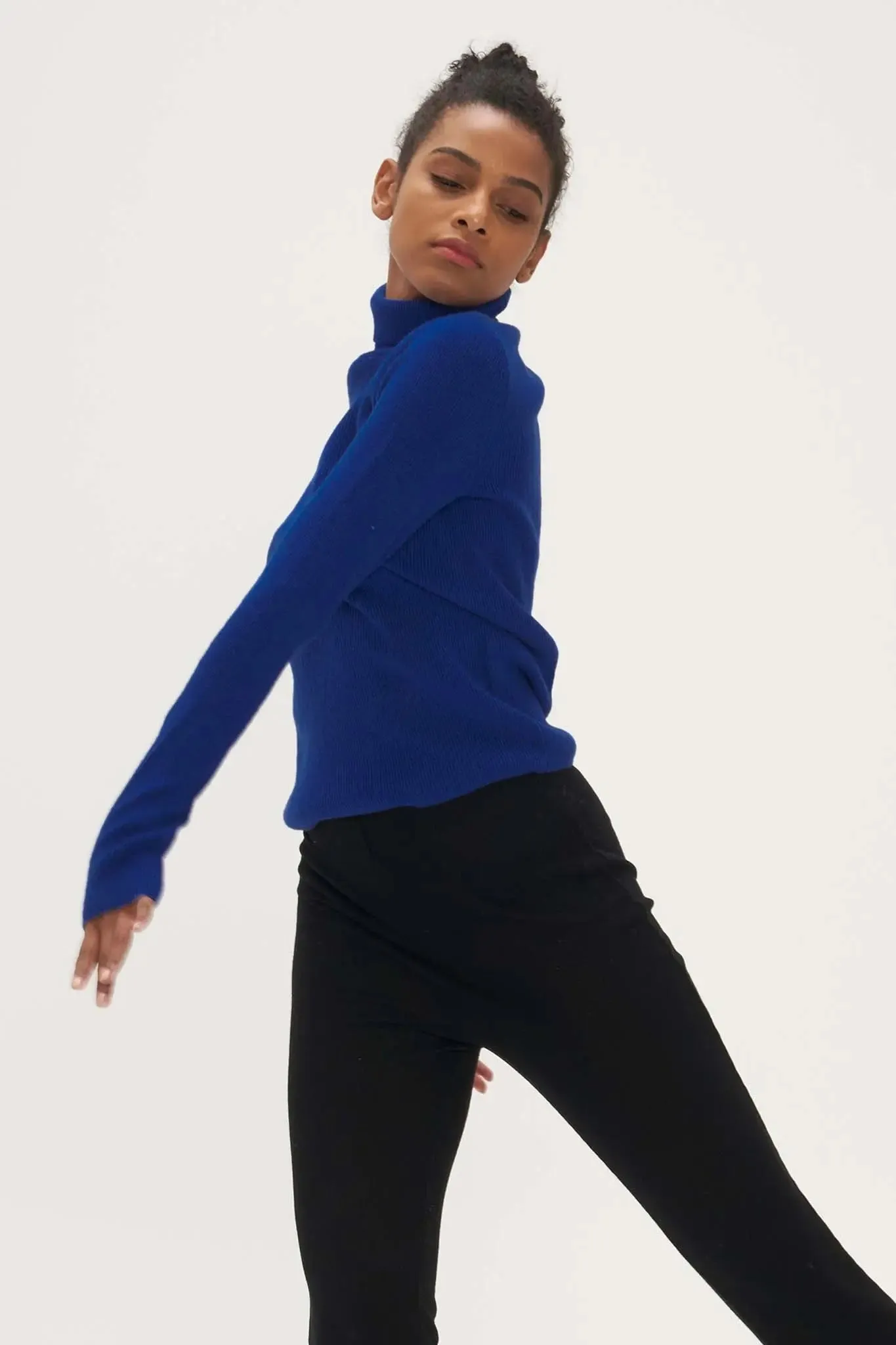 Slim Turtleneck Cashmere Sweater with Thumb Holes