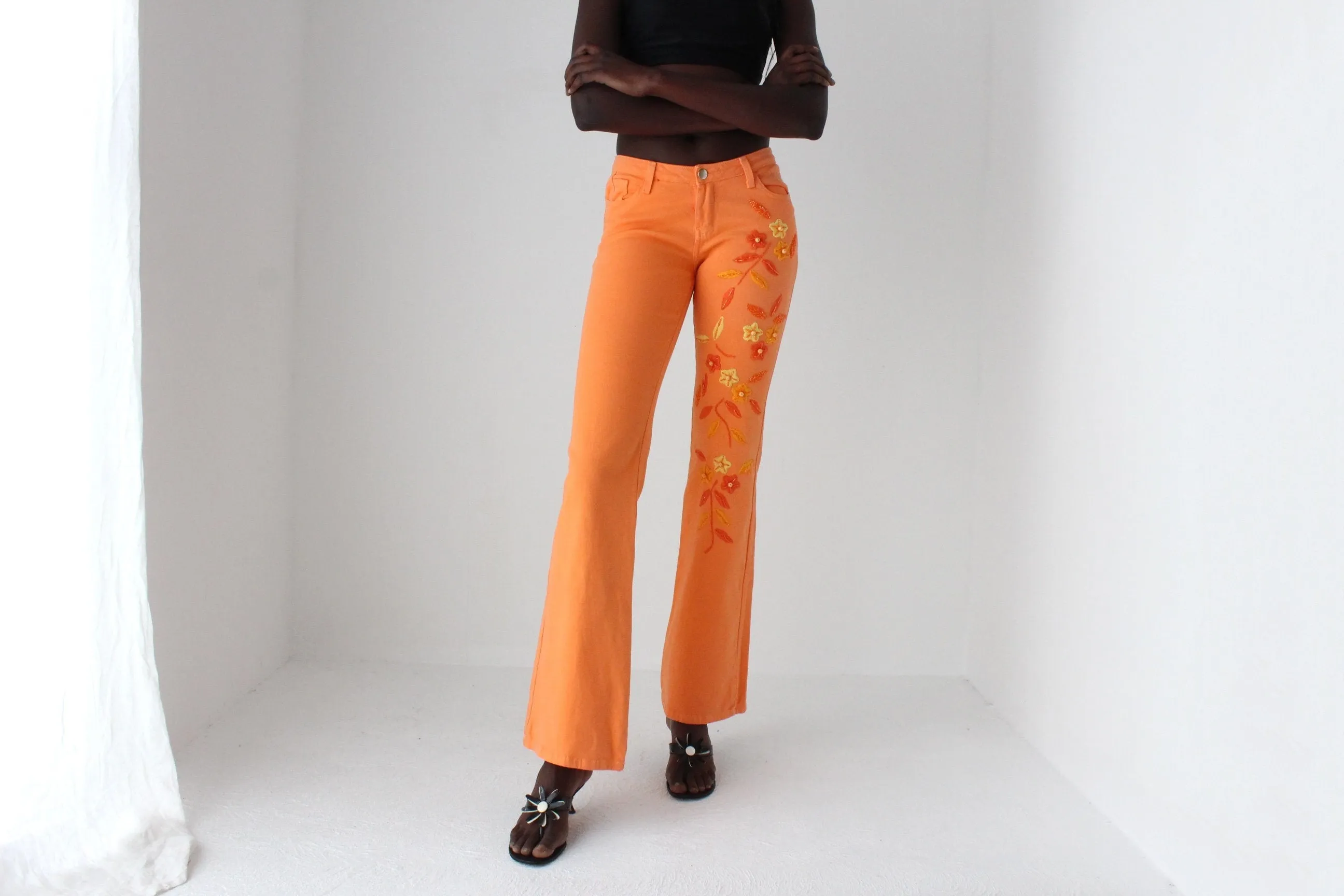 Y2K Brazillian 'Geração' Stretch Low Rise Jeans w/ Textural Flower Beading