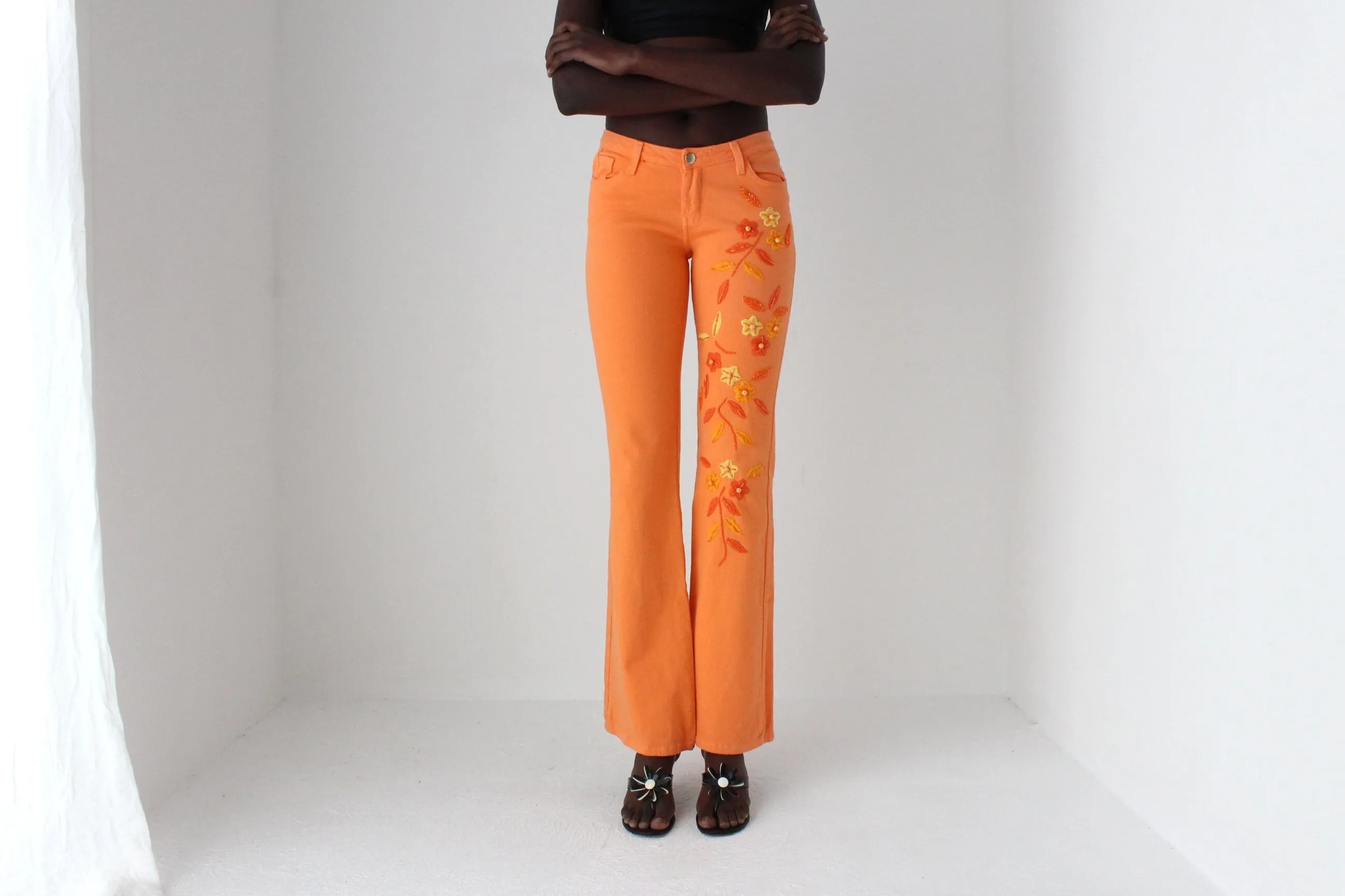 Y2K Brazillian 'Geração' Stretch Low Rise Jeans w/ Textural Flower Beading