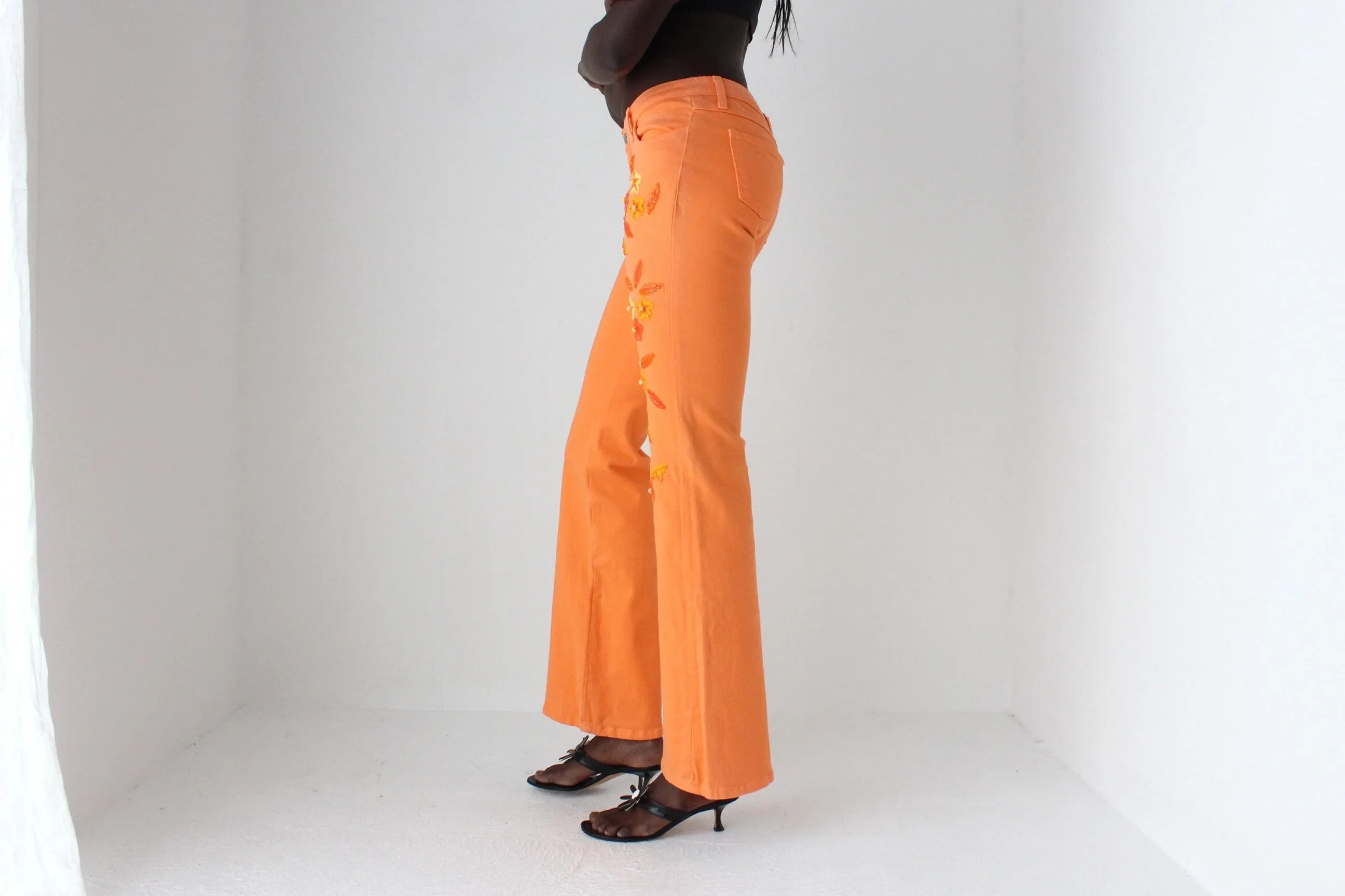 Y2K Brazillian 'Geração' Stretch Low Rise Jeans w/ Textural Flower Beading